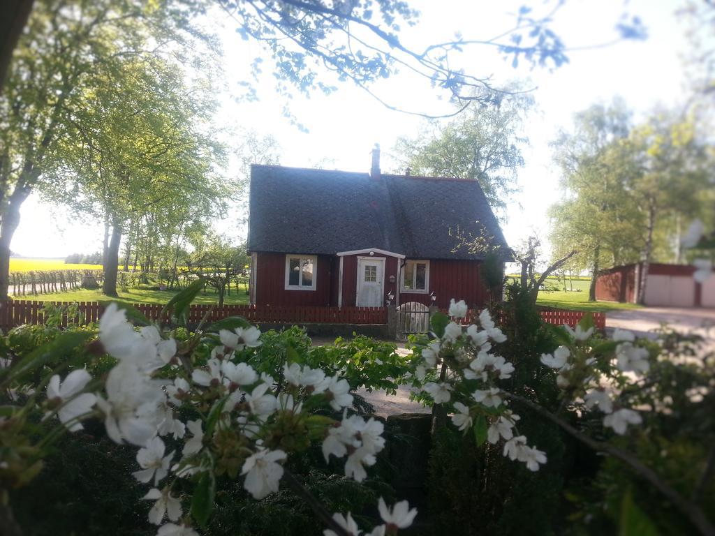 Vila Hus Pa Lantgard Viken Mjöhult Exteriér fotografie